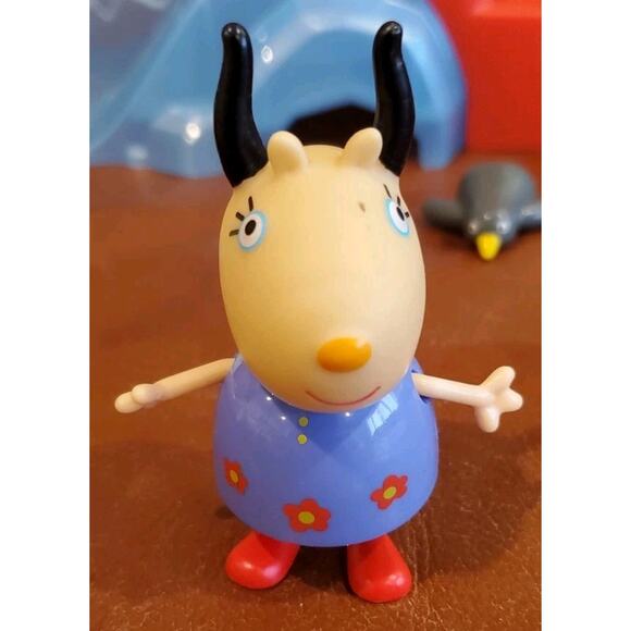 Peppa Pig Daddy Pig Rebecca Rabbit Ginny Giraffe Ms Gazelle 2 Penguins Playset - Picture 11 of 16